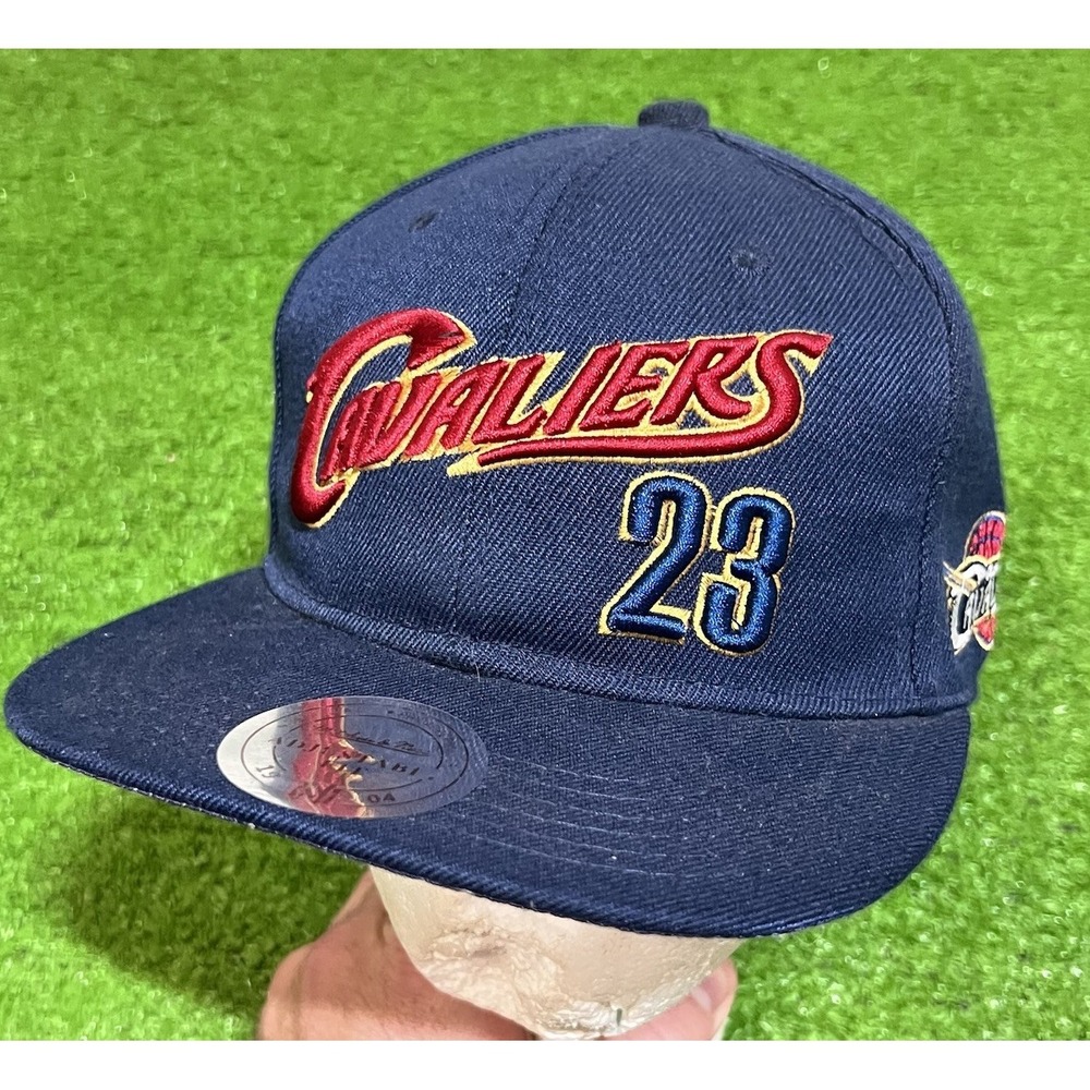 Vintage LeBron James Wool Hat Cavs SnapBack Mitchell & Ness Cleveland King Rare